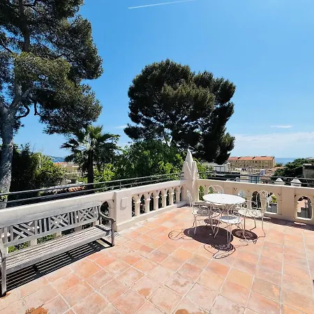 Rooftop Villa, Center, Access Villa